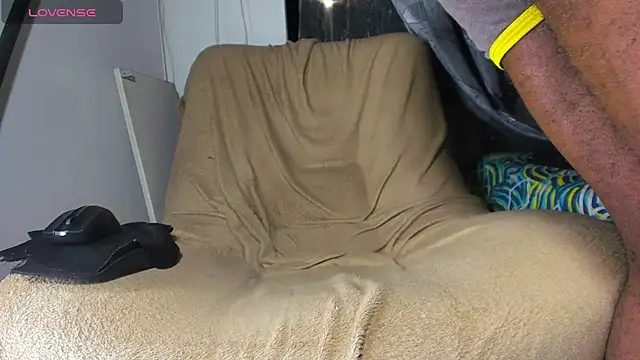 black  diiamond online show from November 20, 2025, 12:22 am