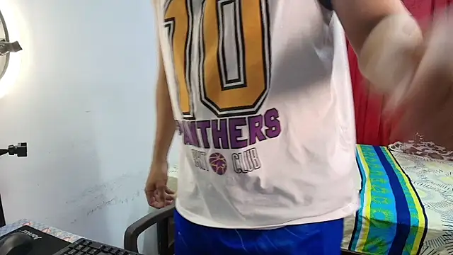 Snapshot of Brian_cx chatting on November 19, 2025, 12:43 am Brian cx online show from November 19, 2025, 12:43 am