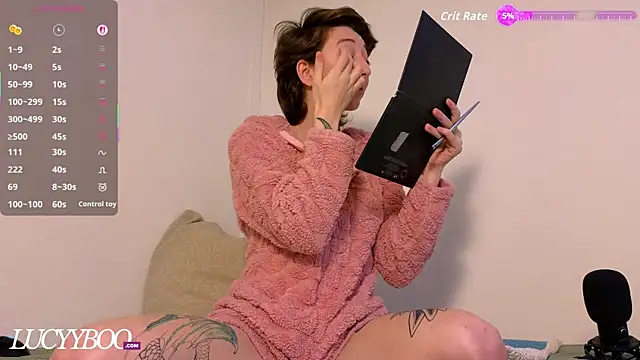 lovelylucyy online show from February 28, 2026, 3:00 pm