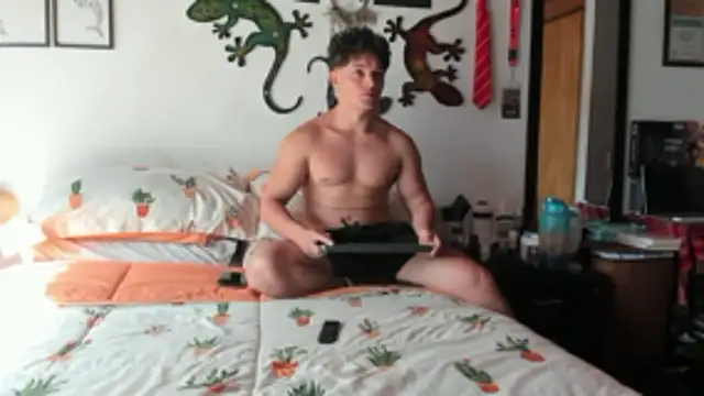 julian wallace online show from February 16, 2026, 1:54 pm