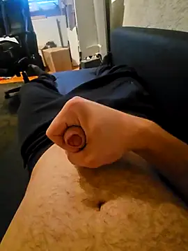 Snapshot of Feelixbi99 chatting on November 1, 2025, 11:04 am Feelixbi99 online show from November 1, 2025, 11:04 am