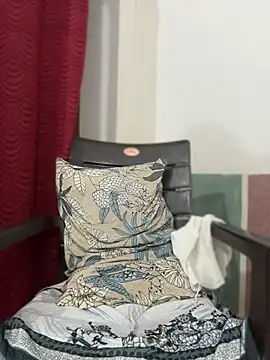 Hot budddy online show from April 12, 2026, 5:49 pm