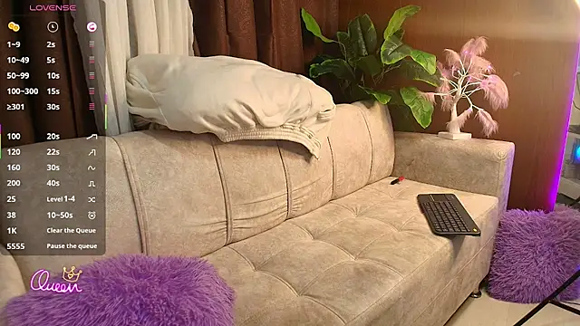 liaowen1 online show from February 19, 2026, 3:36 am