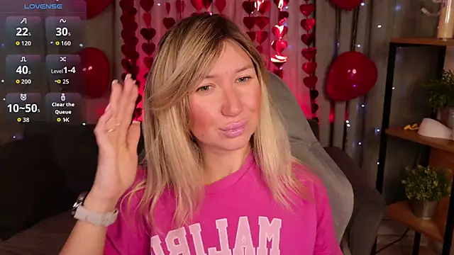 MilaBott online show from February 12, 2026, 7:13 pm