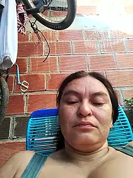 Snapshot of Horny-Mommy-Dirty chatting on November 1, 2025, 12:43 pm Horny-Mommy-Dirty online show from November 1, 2025, 12:43 pm