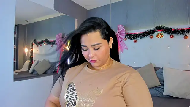 Clarigil online show from December 4, 2025, 9:03 pm