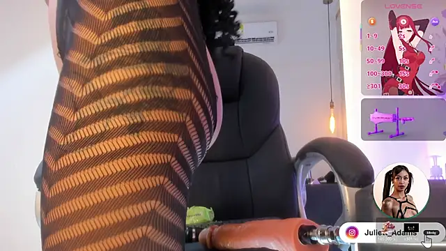 Juliett Adams  online show from November 6, 2025, 12:03 am