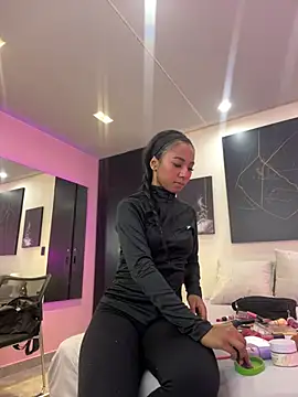 GabrielaLugo online show from February 6, 2026, 12:12 pm