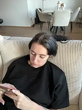 Lena Lang online show from March 2, 2026, 11:28 am