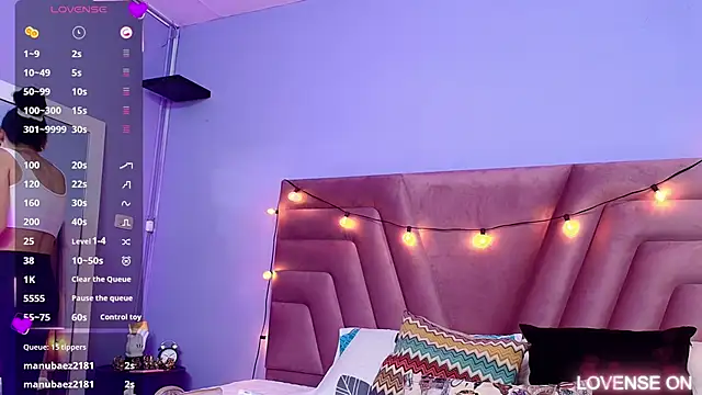 Beautifulskinny18 online show from March 13, 2025, 7:50 pm