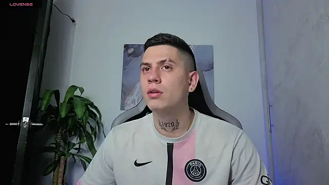 Yeiko Romero  online show from March 5, 2026, 11:21 pm