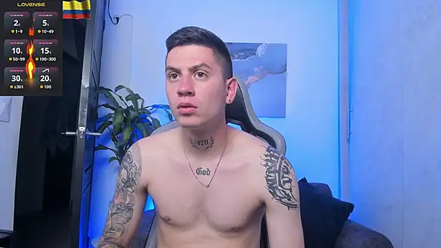 Snapshot of Yeiko_Romero_ chatting on October 27, 2025, 7:04 pm Yeiko Romero online show from October 27, 2025, 7:04 pm