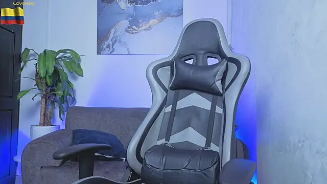 Yeiko Romero  online show from April 10, 2026, 4:30 am