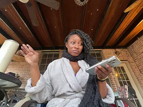 Snapshot of wynterheat chatting on March 7, 2025, 1:51 pm wynterheat online show from March 7, 2025, 1:51 pm