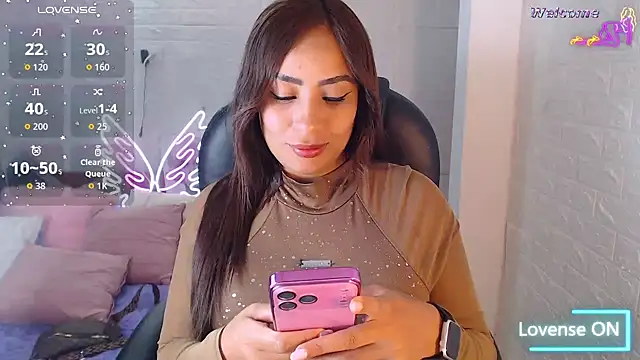 Snapshot of Paulina_627 chatting on July 24, 2026, 4:36 pm Paulina 627 online show from July 24, 2026, 4:36 pm