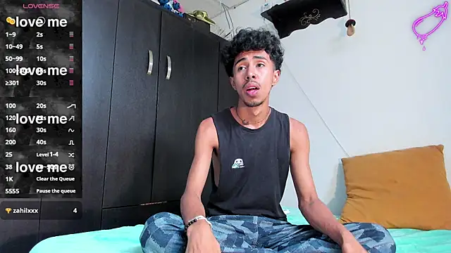 Snapshot of RyanRizzo chatting on March 19, 2025, 5:17 pm RyanRizzo online show from March 19, 2025, 5:17 pm