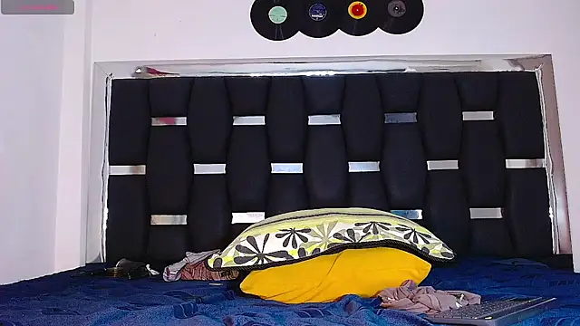 Snapshot of RyanRizzo chatting on February 18, 2025, 10:14 pm RyanRizzo online show from February 18, 2025, 10:14 pm