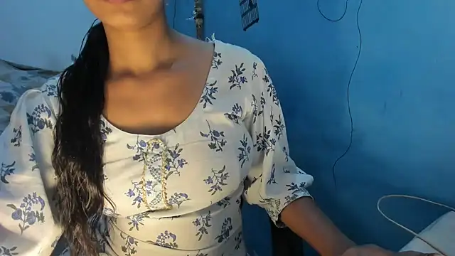 aarjulove online show from March 7, 2026, 5:07 pm