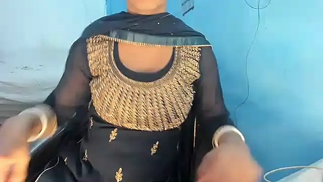 aarjulove online show from March 1, 2026, 3:45 pm