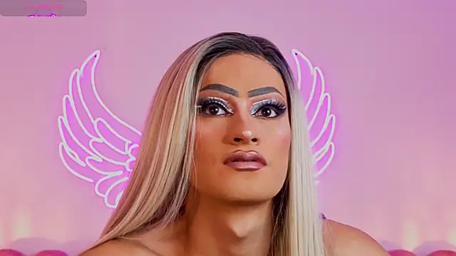 Snapshot of _scarletmoore chatting on September 9, 2025, 8:02 am scarletmoore online show from September 9, 2025, 8:02 am