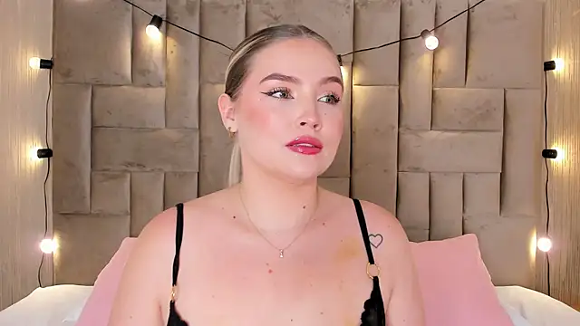 GaiaBaker online show from October 8, 2025, 4:40 pm