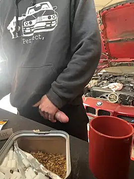 donnuozfutura online show from March 17, 2025, 11:00 am