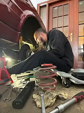 donnuozfutura online show from February 24, 2025, 1:31 pm