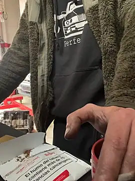 donnuozfutura online show from March 19, 2025, 1:51 pm