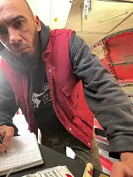 donnuozfutura online show from February 14, 2025, 10:49 am