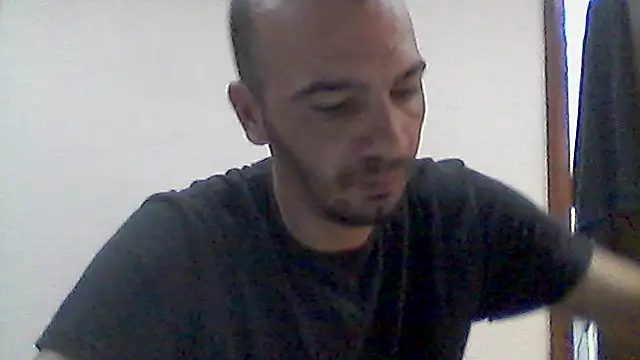 donnuozfutura online show from November 5, 2025, 5:43 am