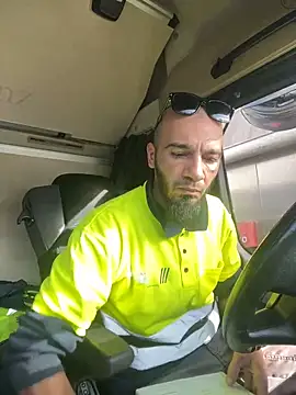 donnuozfutura online show from December 31, 2024, 1:08 pm