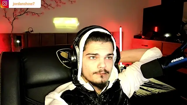 JordanShow online show from February 12, 2026, 2:22 am