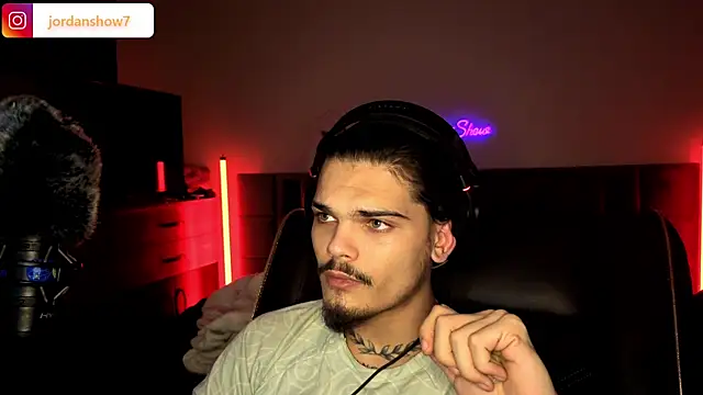 JordanShow online show from November 24, 2025, 2:11 am