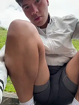 Logan smith1 online show from November 29, 2025, 5:13 pm