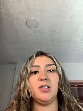 Snapshot of Melannyy_ chatting on February 26, 2026, 11:21 am Melannyy online show from February 26, 2026, 11:21 am