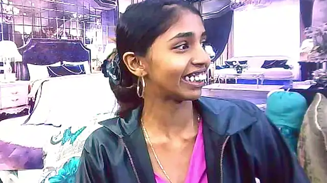 Snapshot of IndianSexySlender chatting on November 6, 2025, 5:11 am IndianSexySlender online show from November 6, 2025, 5:11 am