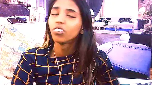 Snapshot of IndianSexySlender chatting on October 30, 2025, 5:17 am IndianSexySlender online show from October 30, 2025, 5:17 am