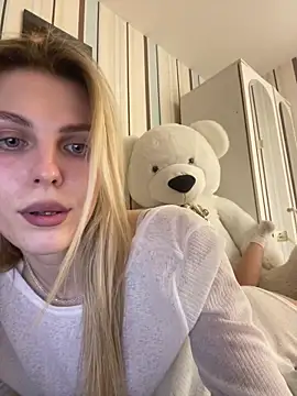 Liya my online show from February 23, 2026, 8:31 pm