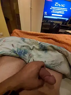 Snapshot of tiscopofortezozza chatting on October 22, 2025, 6:40 pm tiscopofortezozza online show from October 22, 2025, 6:40 pm