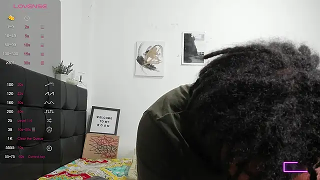 Snapshot of RoddyRich11 chatting on September 16, 2025, 12:44 am RoddyRich11 online show from September 16, 2025, 12:44 am