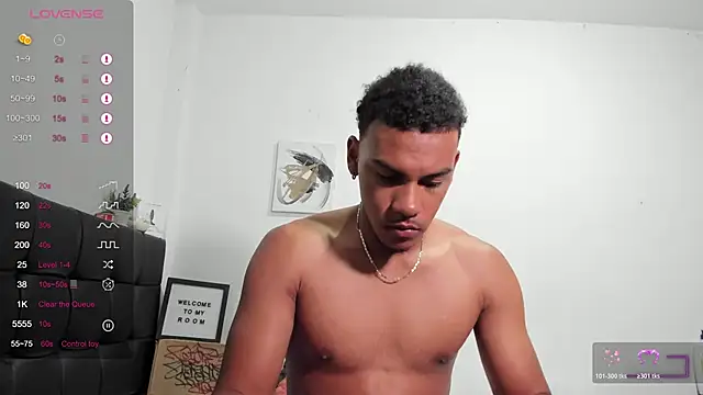 Snapshot of RoddyRich11 chatting on November 17, 2025, 11:47 am RoddyRich11 online show from November 17, 2025, 11:47 am