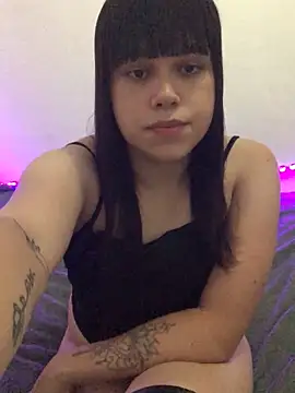 Snapshot of Karolsinhapriv chatting on January 29, 2025, 3:44 am Karolsinhapriv online show from January 29, 2025, 3:44 am