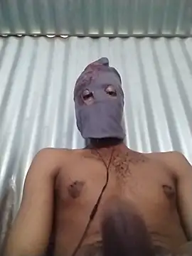 Snapshot of hornyxguy68 chatting on December 4, 2025, 10:14 am hornyxguy68 online show from December 4, 2025, 10:14 am