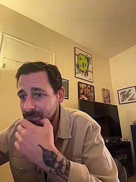 Snapshot of defbond420 chatting on November 12, 2025, 9:07 pm defbond420 online show from November 12, 2025, 9:07 pm