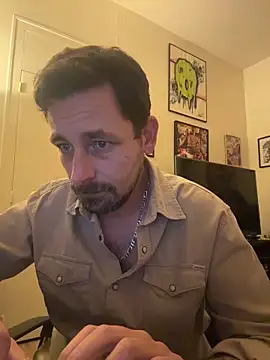 Snapshot of defbond420 chatting on November 9, 2025, 9:41 pm defbond420 online show from November 9, 2025, 9:41 pm