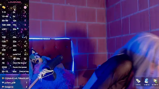 Snapshot of Yennastone chatting on February 28, 2025, 3:59 am Yennastone online show from February 28, 2025, 3:59 am