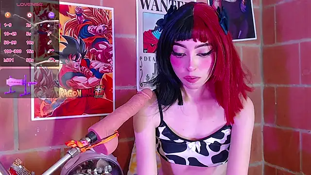 Snapshot of Yennastone chatting on November 8, 2025, 5:44 am Yennastone online show from November 8, 2025, 5:44 am