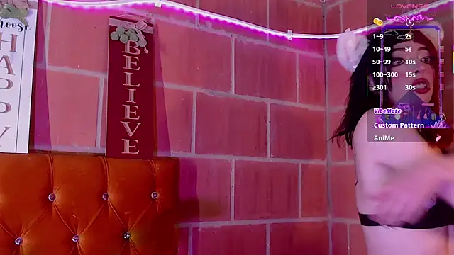 Snapshot of Yennastone chatting on September 13, 2025, 10:32 pm Yennastone online show from September 13, 2025, 10:32 pm