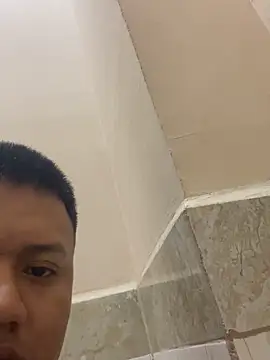 alejooxhot online show from June 11, 2026, 12:24 pm