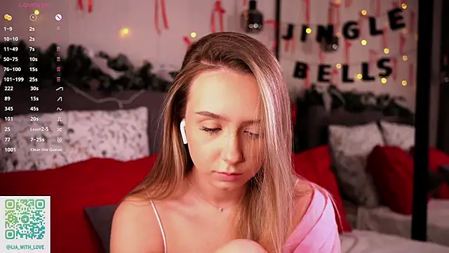 Snapshot of HollisBeckett chatting on January 6, 2026, 1:09 am HollisBeckett online show from January 6, 2026, 1:09 am